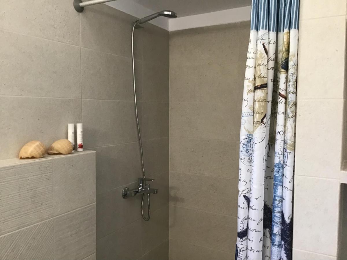 Albatross Holiday Apartments Агиос-Состис Экстерьер фото